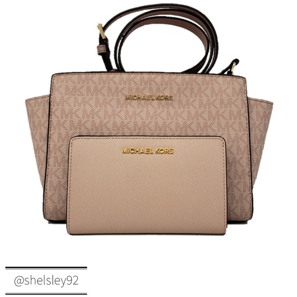 Michael Kors Handbags - Michael Kors Selma Messenger Set